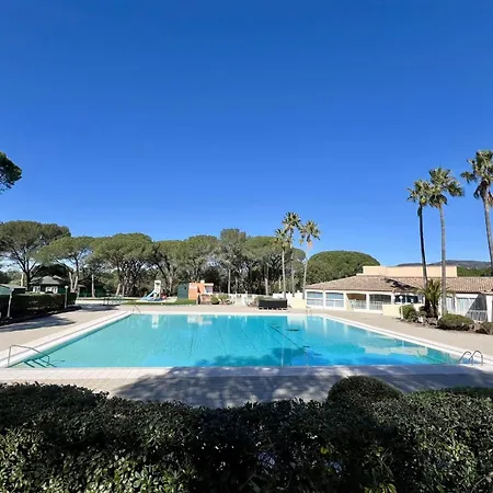 Renovated With Pool And Golf Course