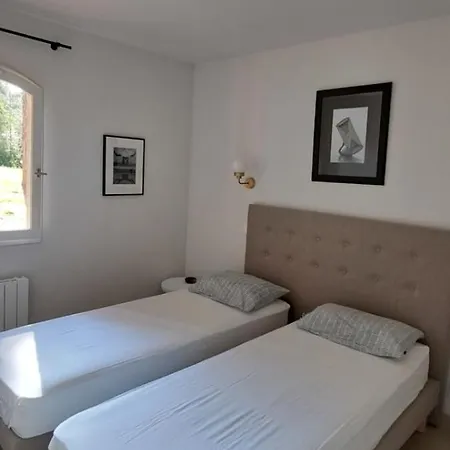 Renovated With Pool And Golf Course Saint-Raphaël