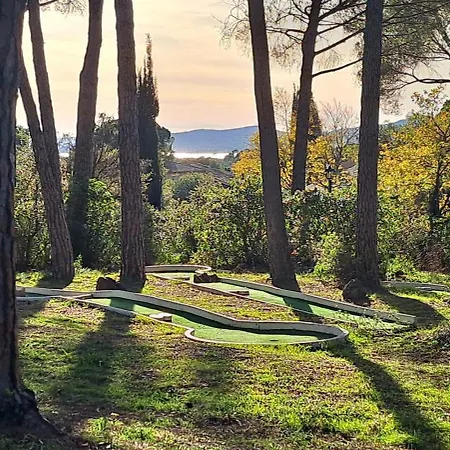 Renovated With Pool And Golf Course