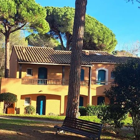 Renovated With Pool And Golf Course
